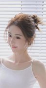 <b>由于这利润的次要来历</b>